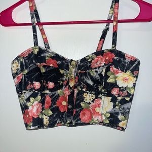 Floral button tank top! Size S